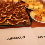 Dania kuchni tureckiej - Lahmacun oraz Revani